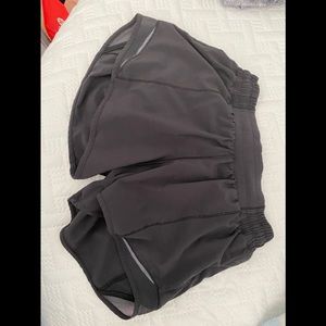 Lululemon Hotty Hot Shorts 4 inch inseam